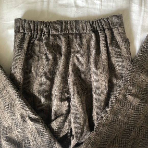 Aritzia Babaton Cohen Pant - Picture 9 of 9